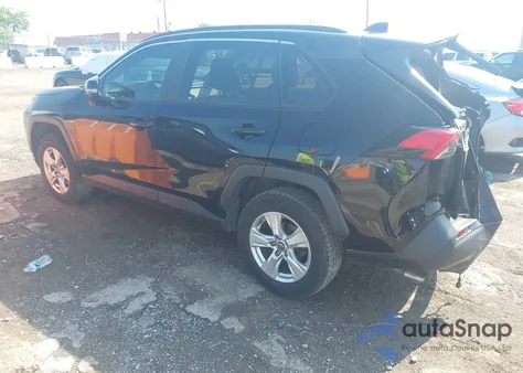 2019 Toyota Rav4 Xle z USA, uszkodzony, nr VIN 2T3P1RFV2KW062100